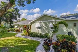 2606 Brucken Rd, Valrico, FL 33596 - Photo 3