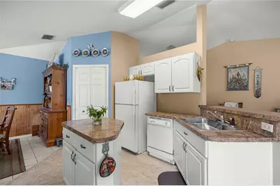 9725 SW 196th Circle, Dunnellon, FL 34432 - Photo 9