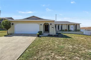 210 Leafwood Rd, Tarpon Springs, FL 34689 - Photo 35