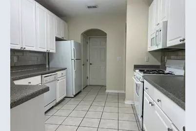5905 Wrenwater Drive, Lithia, FL 33547 - Photo 11