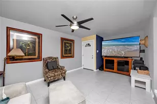 902 Robin Ave, Palm Harbor, FL 34683 - Photo 13