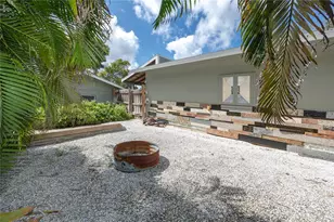 902 Robin Ave, Palm Harbor, FL 34683 - Photo 41