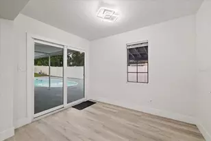9410 N Valle Dr, Tampa, FL 33612 - Photo 23