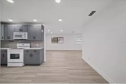 9410 N Valle Drive, Tampa, FL 33612 - Photo 21