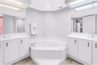 6650 Sunset Way #105, Saint Pete Beach, FL 33706 - Photo 23