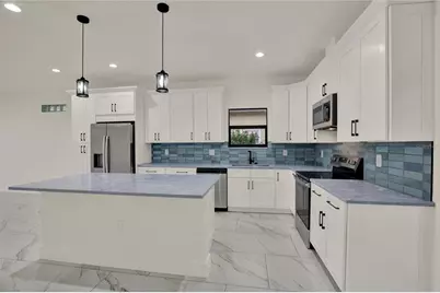 2725 W Green Street, Tampa, FL 33607 - Photo 3