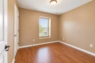 4891 Tuscan Loon Dr, Tampa, FL 33619 - Photo 15