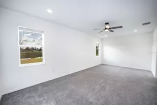 10715 New Morning Dr, Tampa, FL 33647 - Photo 15