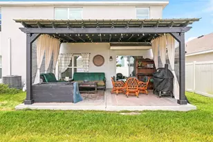 3888 Autumn Amber Dr, Spring Hill, FL 34609 - Photo 3