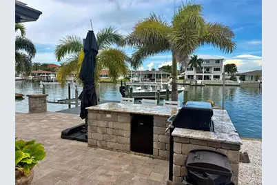 430 Palm Island SE, Clearwater Beach, FL 33767 - Photo 35