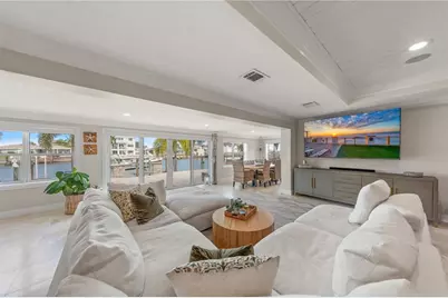 430 Palm Island SE, Clearwater Beach, FL 33767 - Photo 7