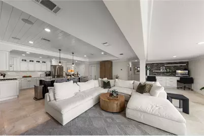 430 Palm Island SE, Clearwater Beach, FL 33767 - Photo 17