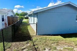 7625 Embassy Blvd, Port Richey, FL 34668 - Photo 5