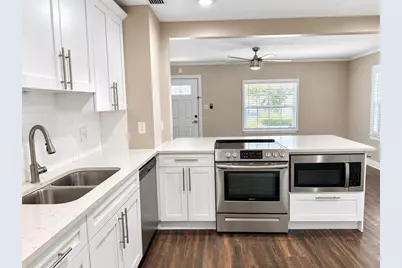 3184 11th Avenue N, Saint Petersburg, FL 33713 - Photo 5