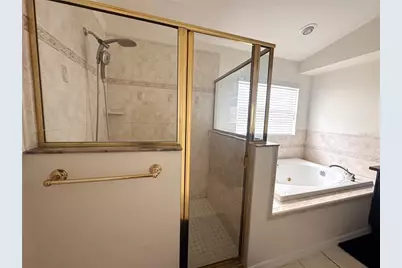 12935 Pineforest Way W, Largo, FL 33773 - Photo 15
