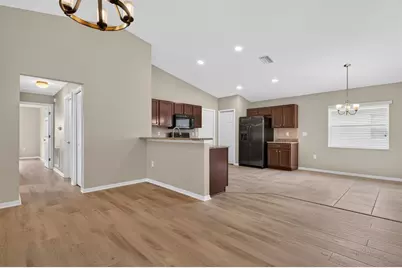 6550 Bayston Hill Place, Zephyrhills, FL 33541 - Photo 9
