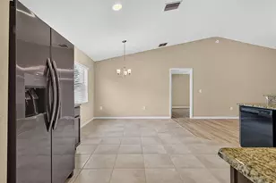 6550 Bayston Hill Pl, Zephyrhills, FL 33541 - Photo 17