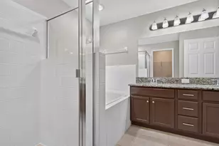 6550 Bayston Hill Pl, Zephyrhills, FL 33541 - Photo 25