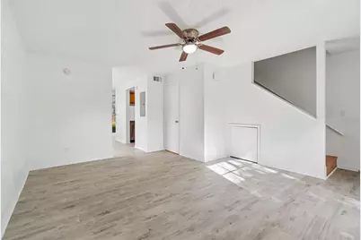 5182 Sunridge Palms Drive #5182, Tampa, FL 33617 - Photo 13