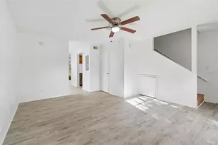 5182 Sunridge Palms Dr, Tampa, FL 33617 - Photo 13