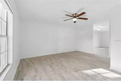 5182 Sunridge Palms Drive #5182, Tampa, FL 33617 - Photo 11