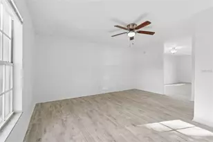 5182 Sunridge Palms Dr, Tampa, FL 33617 - Photo 11