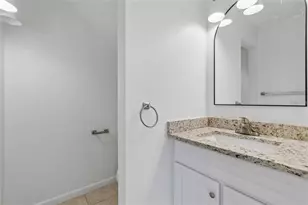 5182 Sunridge Palms Dr, Tampa, FL 33617 - Photo 17
