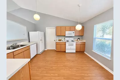 6077 Roble Avenue, Spring Hill, FL 34608 - Photo 3