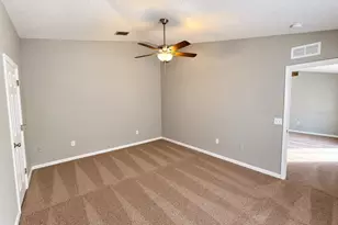 6077 Roble Ave, Spring Hill, FL 34608 - Photo 11