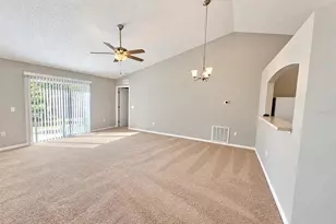 6077 Roble Ave, Spring Hill, FL 34608 - Photo 9