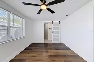 9218 86th St N, Seminole, FL 33777 - Photo 25