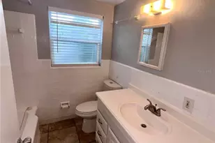 691 W Harbor Dr S, Saint Petersburg, FL 33705 - Photo 9