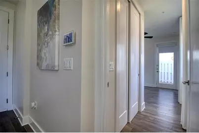 3100 W Paul Avenue #2, Tampa, FL 33611 - Photo 7