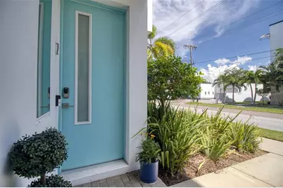 3100 W Paul Avenue #2, Tampa, FL 33611 - Photo 5