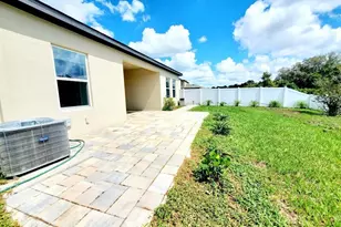 35813 Buttonweed Trl, Zephyrhills, FL 33541 - Photo 31