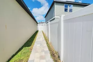 35813 Buttonweed Trl, Zephyrhills, FL 33541 - Photo 33