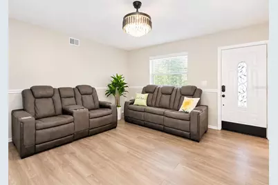13915 Bridgeport Drive, Tampa, FL 33625 - Photo 7