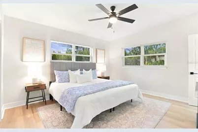 340 55th Avenue S, Saint Petersburg, FL 33705 - Photo 9