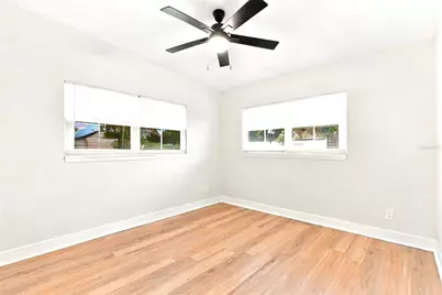 340 55th Avenue S, Saint Petersburg, FL 33705 - Photo 17