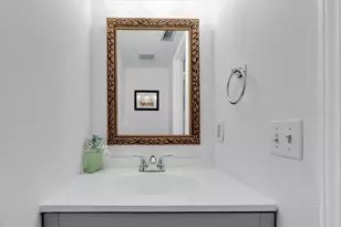 11341 Stratton Park Dr, Temple Terrace, FL 33617 - Photo 17