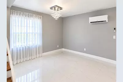 5124 Springwood Drive, Tampa, FL 33624 - Photo 5