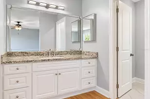 5124 Springwood Dr, Tampa, FL 33624 - Photo 9