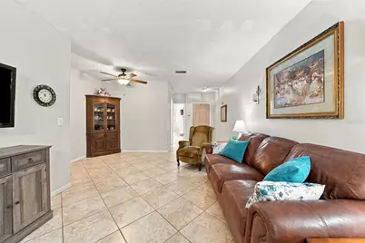 10429 Heron Lake Drive, Riverview, FL 33578 - Photo 5