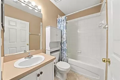 10429 Heron Lake Drive, Riverview, FL 33578 - Photo 9