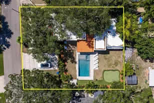 1037 51st Ave N, Saint Petersburg, FL 33703 - Photo 3