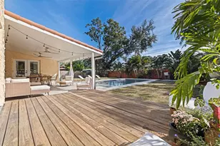 1037 51st Ave N, Saint Petersburg, FL 33703 - Photo 35