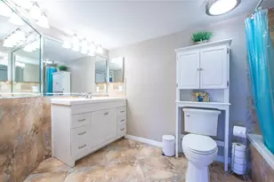 9200 Park Blvd, Seminole, FL 33777 - Photo 23