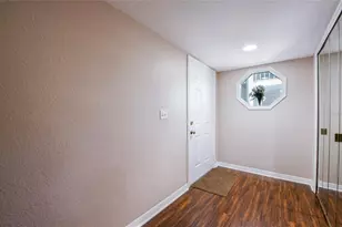 9200 Park Blvd, Seminole, FL 33777 - Photo 9