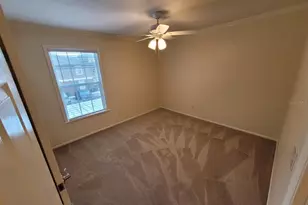 36122 Lake Chase Blvd, Zephyrhills, FL 33541 - Photo 31