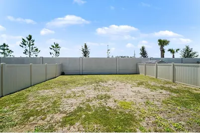 35194 Ackley Trace, Zephyrhills, FL 33541 - Photo 9